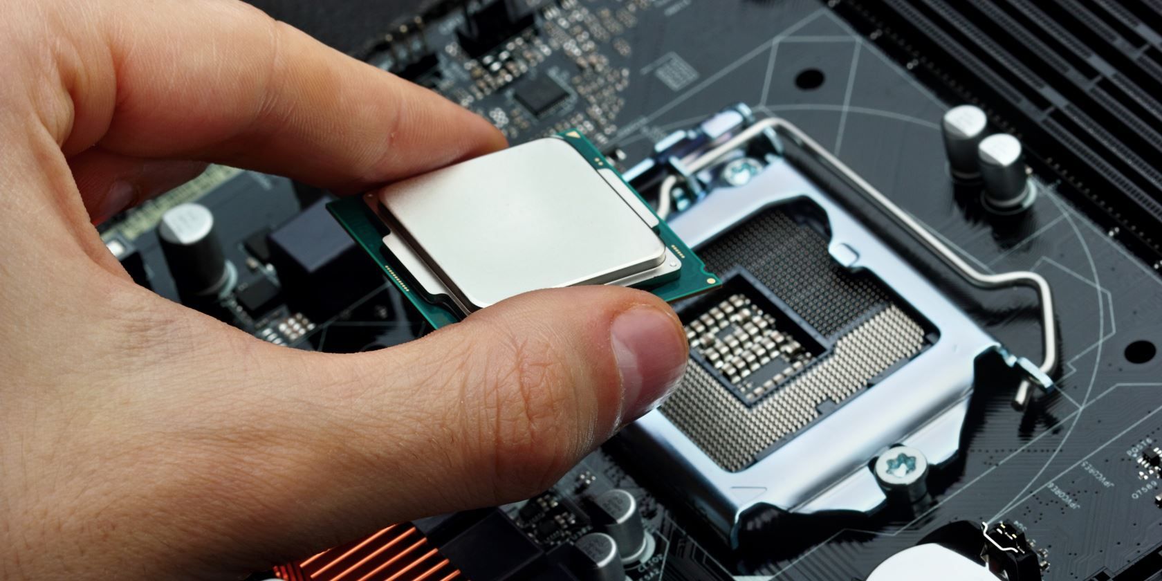 What Is A CPU and What Does It Do? | MakeUseOf
