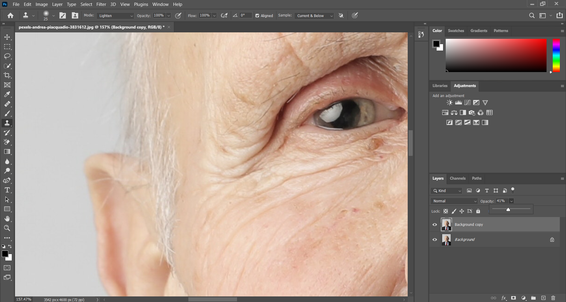 03 Clone Stamp Tool On Wrinkles - 4 macchie che puoi rimuovere facilmente usando Photoshop